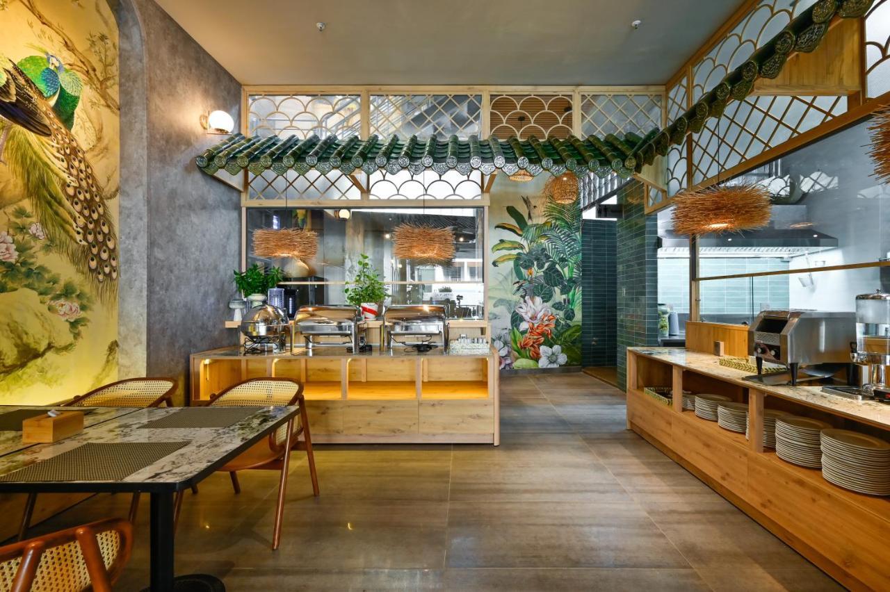 Khách sạn La Opera Saigon 3*